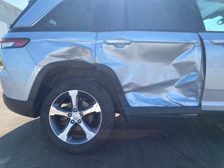 2024 Jeep Grand Cherokee Limited 4x4 - Primary Damage Straight On Image